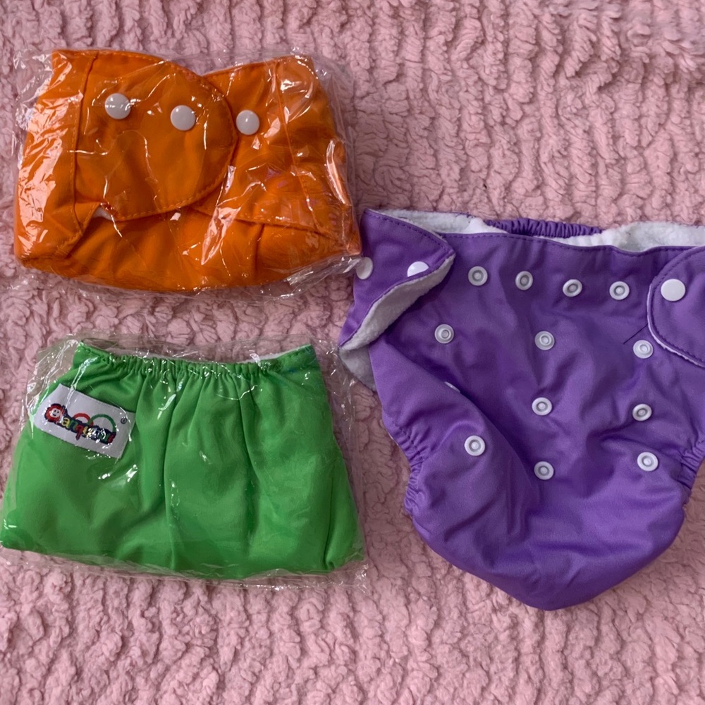 NWOTQianqunui cloth diapers. Brand New in package.